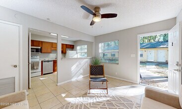 5424 101st St in Jacksonville, FL - Building Photo - Building Photo