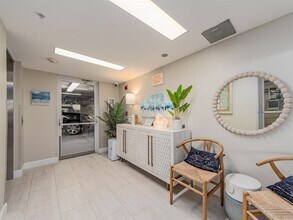 1370 Gulf Blvd in Clearwater, FL - Building Photo - Building Photo