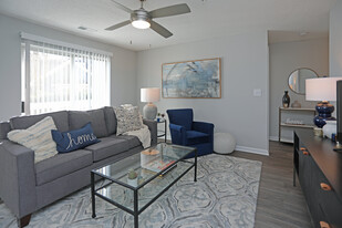 Lenox at Patterson Place Apartments
