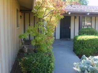11 W Santa Ana Ave in Clovis, CA - Foto de edificio - Other