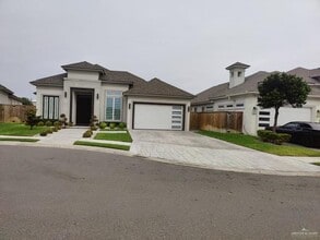 38 Duke St in Mission, TX - Building Photo - Building Photo