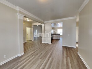 2365 Edencrest Dr in Nashville, TN - Foto de edificio - Building Photo