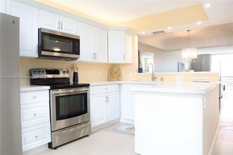 23099 Barwood Ln N in Boca Raton, FL - Building Photo - Building Photo