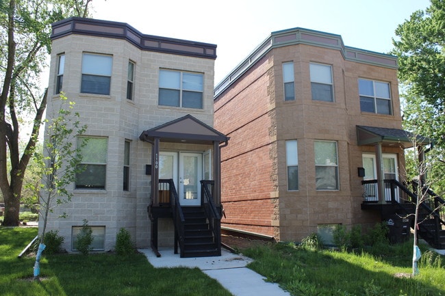 Des Moines Greystone Homes in Des Moines, IA - Building Photo - Building Photo