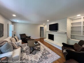 123 N Palisades Dr in Signal Mountain, TN - Building Photo - Building Photo