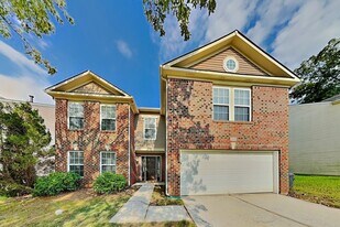 7030 Maple Park Ln in Charlotte, NC - Building Photo