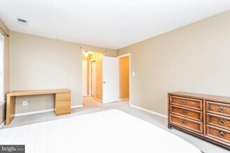 306 Trinity Ct in Princeton, NJ - Building Photo - Building Photo