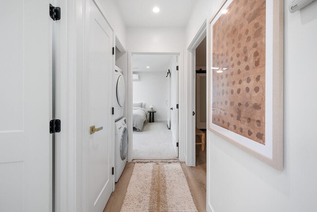 236 Camellia Ln, Unit B in Costa Mesa, CA - Building Photo - Building Photo