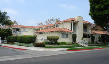 16141 Malaga Ln in Huntington Beach, CA - Building Photo - Other