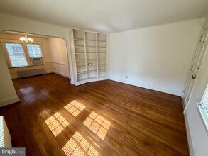 911 Monroe St in Fredericksburg, VA - Building Photo - Building Photo