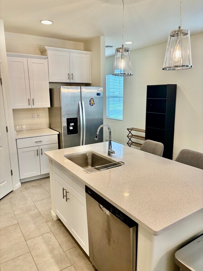 property at 6948 W Jadewood Ln