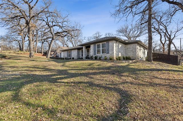 2312 Oakwood Ln in Arlington, TX - Building Photo - Building Photo