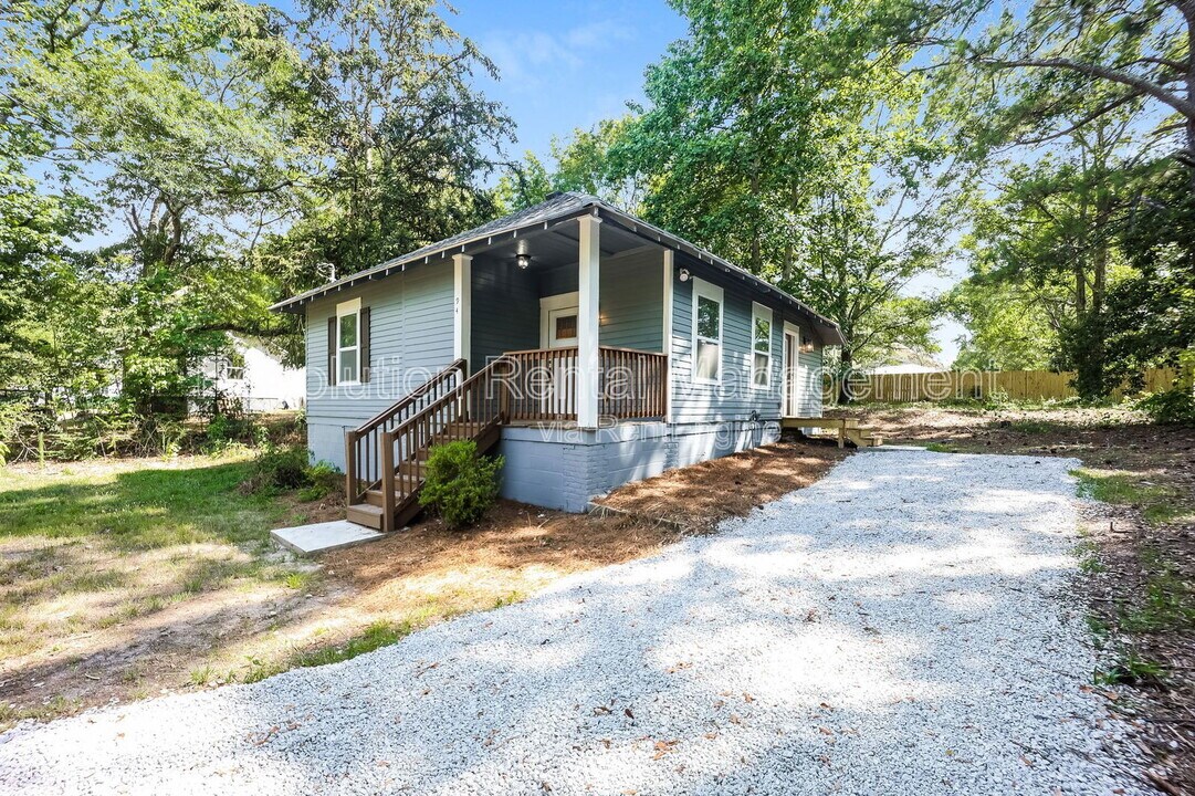 94 Arnco Second St in Newnan, GA - Building Photo