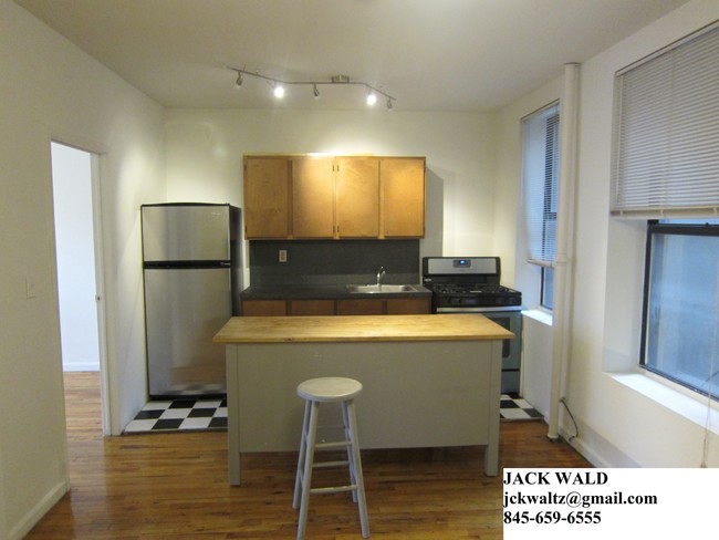 88 ADELPHI STREET 1 BDRM in Brooklyn, NY - Building Photo - Building Photo