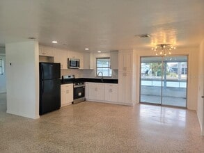 13637 Maria Dr in Hudson, FL - Building Photo - Building Photo