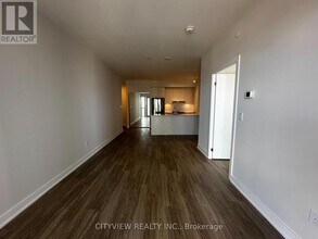 430-2430 Square One Dr in Mississauga, ON - Building Photo - Building Photo