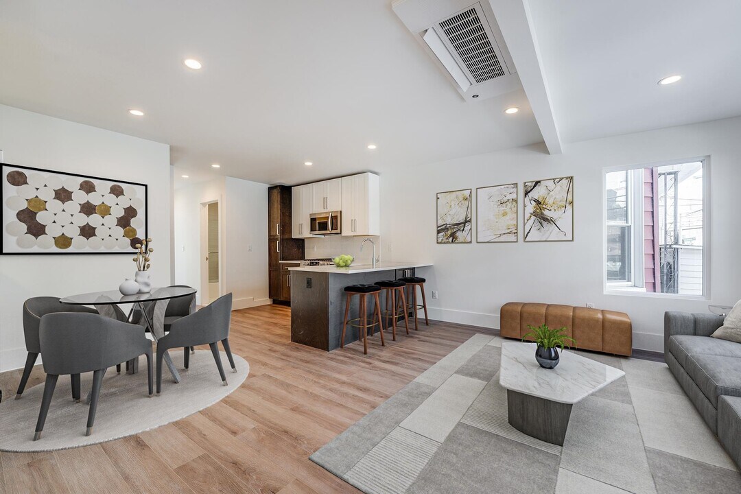 47 Graham St in Jersey City, NJ - Building Photo