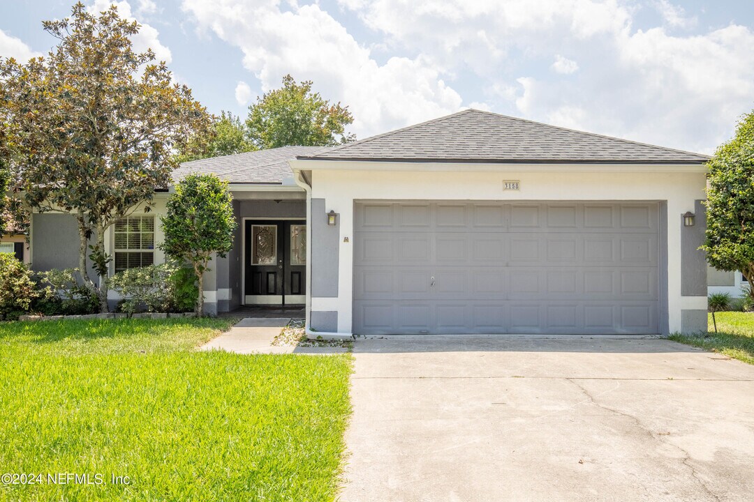 3158 Ash Harbor Dr E in Jacksonville, FL - Building Photo