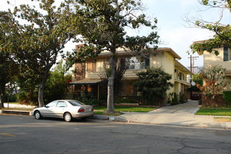 343 W Dryden St in Glendale, CA - Building Photo - Building Photo