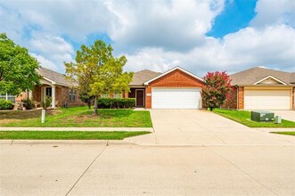 6260 Trinity Creek Dr in Fort Worth, TX - Building Photo - Building Photo