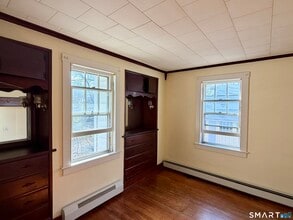 23 Farnham Ave in Torrington, CT - Building Photo - Building Photo