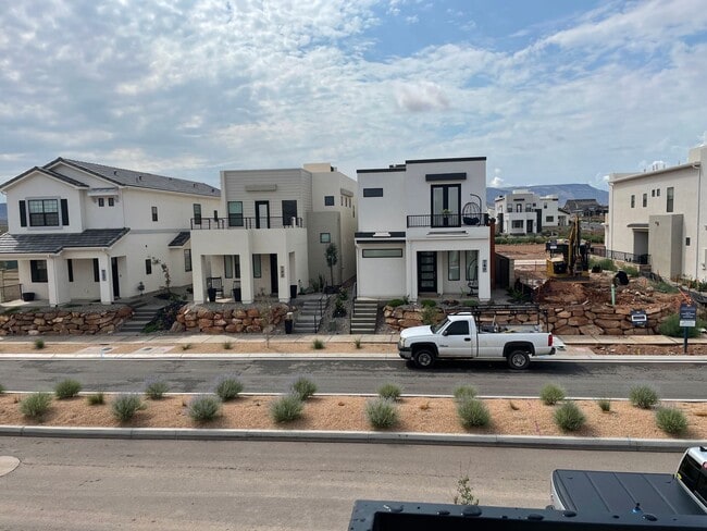 750 W Scarlet Hill Dr in Saint George, UT - Building Photo - Building Photo