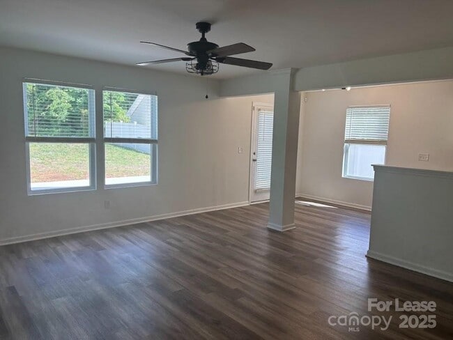 3220 Capitol Dr in Charlotte, NC - Building Photo - Building Photo