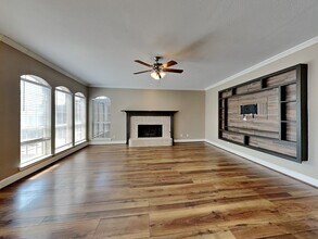 1612 Commerce Dr in Plano, TX - Building Photo - Building Photo