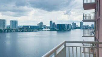 251 174th St, Unit 1505 in Sunny Isles Beach, FL - Building Photo