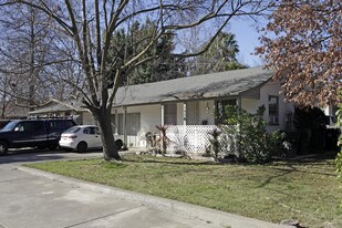 1950-1964 Juliesse Ave in Sacramento, CA - Building Photo