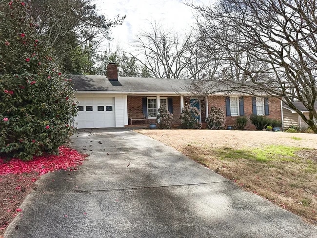 3143 Windfield Cir in Tucker, GA - Foto de edificio - Building Photo