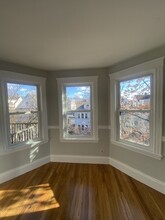 39 Waterhouse St, Unit 2 in Somerville, MA - Building Photo - Building Photo