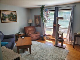 4402 Dwight Dr, Unit A in Madison, WI - Building Photo