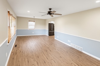 1711 Beach Rd in McHenry, IL - Building Photo - Building Photo
