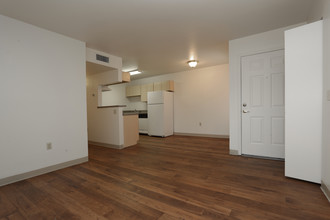 Las Villas De Kino Apartments in Tucson, AZ - Building Photo - Interior Photo