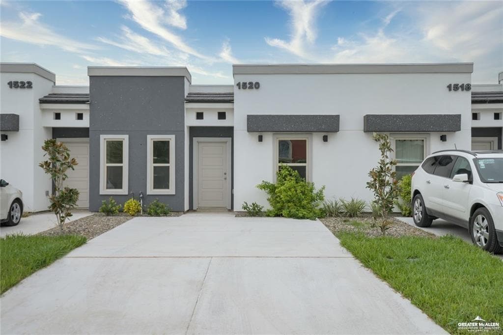 1520 New Orleans Cir in Pharr, TX - Building Photo