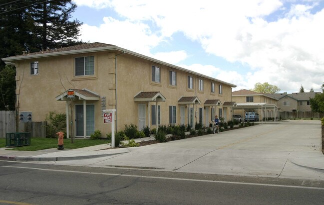 1103-1117 Colorado Ave in Turlock, CA - Building Photo - Building Photo