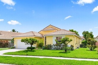 9193 Cove Point Cir in Boynton Beach, FL - Building Photo - Building Photo