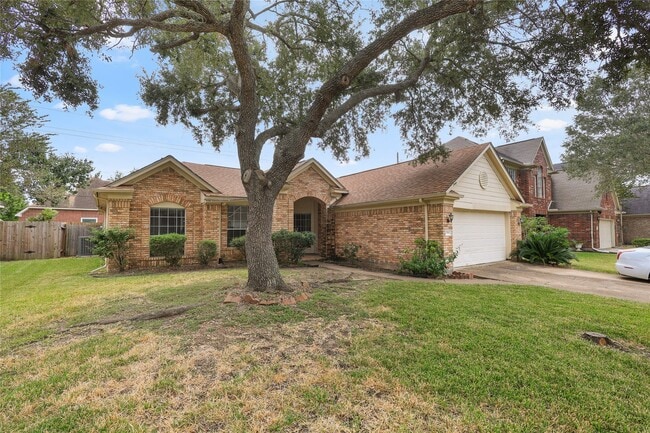 property at 17819 Scenic Oaks Dr