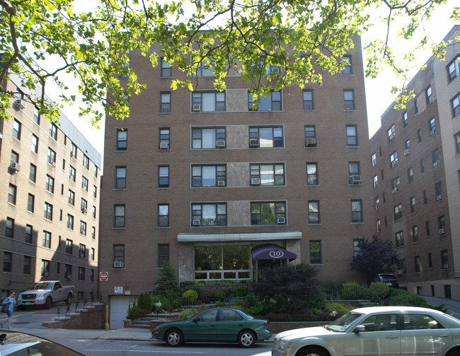 Tibbets Park in White Plains, NY - Foto de edificio - Building Photo