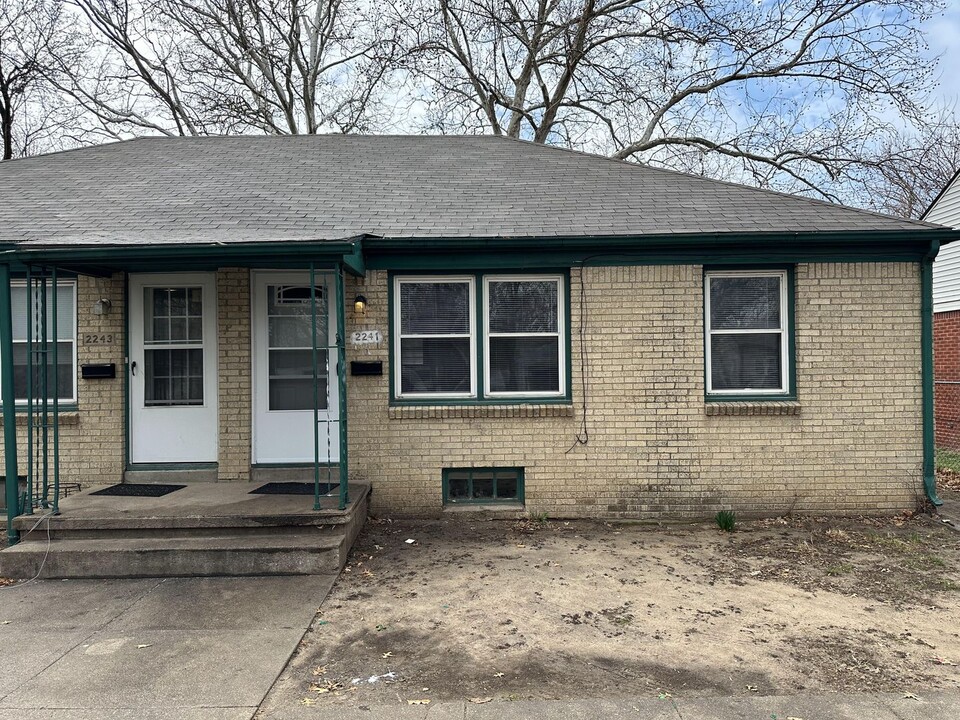 2241 S Kansas St in Wichita, KS - Building Photo