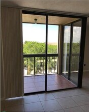 950 Lavers Cir in Delray Beach, FL - Building Photo - Building Photo