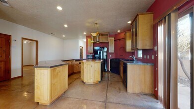 6411 Consuelo Point St NE in Albuquerque, NM - Building Photo - Building Photo
