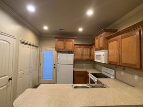 14870 Gilbert St in Choctaw, OK - Building Photo - Building Photo