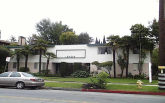 12424 Magnolia Blvd Apartments