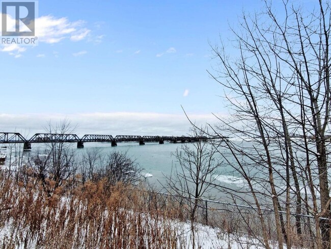 535 Niagara Blvd in Fort Erie, ON - Building Photo - Building Photo