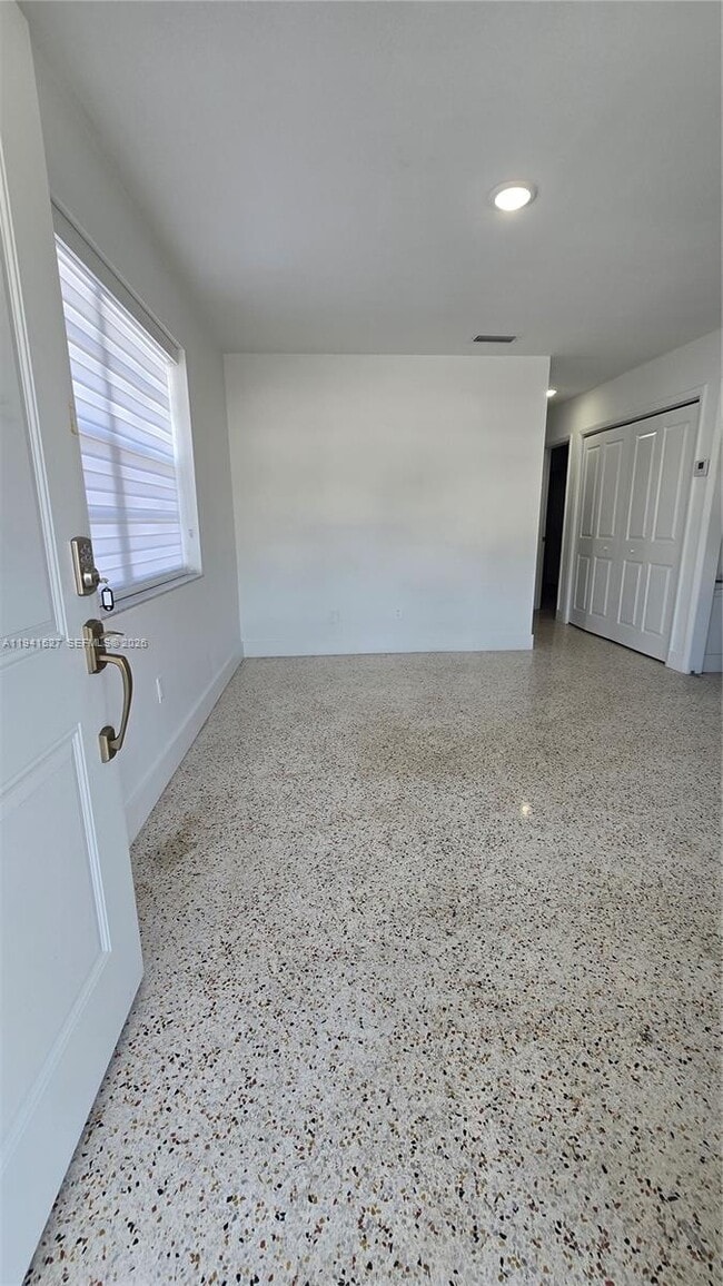 3312 SW 24th Ter in Miami, FL - Building Photo - Building Photo