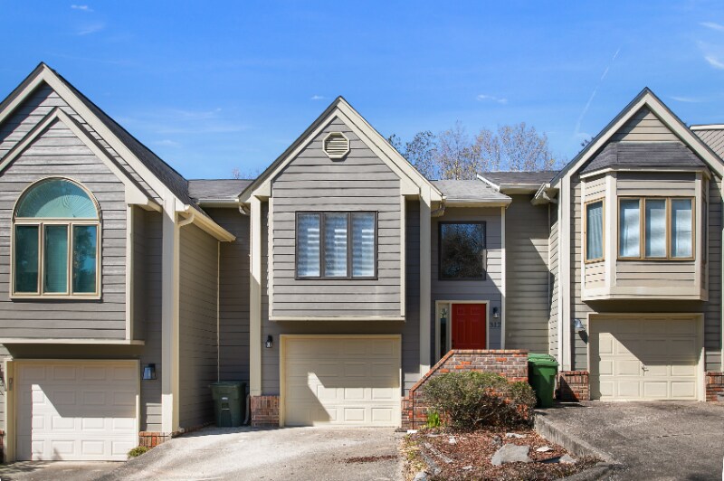 312 Treetop Dr SE in Huntsville, AL - Building Photo