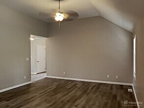 981 Trey Phillips Dr in Clarksville, TN - Building Photo - Building Photo
