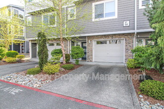 16611 48th Ave W in Edmonds, WA - Building Photo - Building Photo